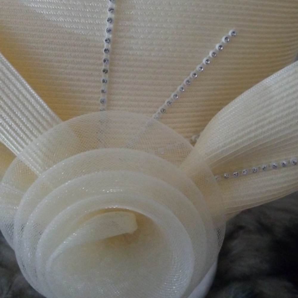 Hat - Picture 2 of 4